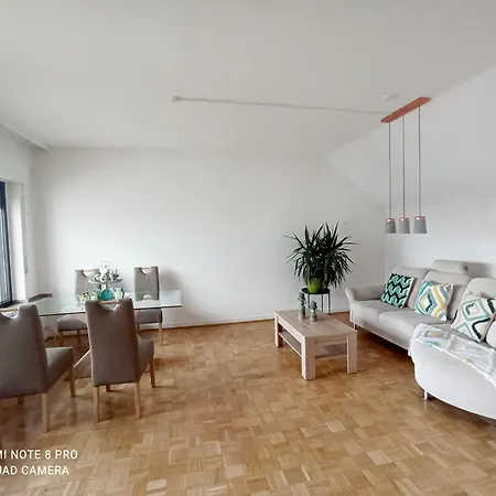 Gemuetliche Mit Grosser Dachterasse In Gehobener Wohngegend Apartment Halver