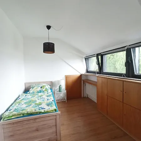 Gemuetliche Mit Grosser Dachterasse In Gehobener Wohngegend شقة *