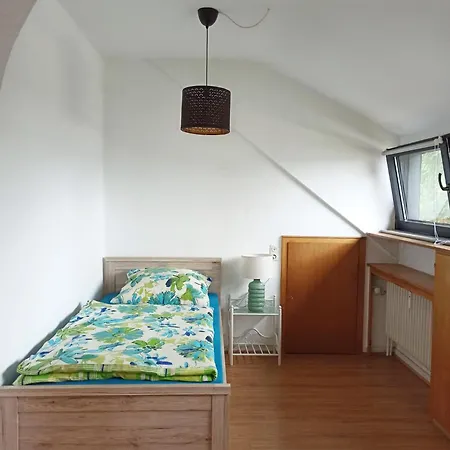 Gemuetliche Mit Grosser Dachterasse In Gehobener Wohngegend Appartement *