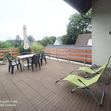 Gemuetliche Mit Grosser Dachterasse In Gehobener Wohngegend *