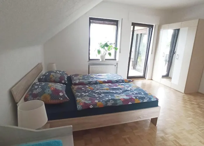 Gemuetliche Mit Grosser Dachterasse In Gehobener Wohngegend Appartamento